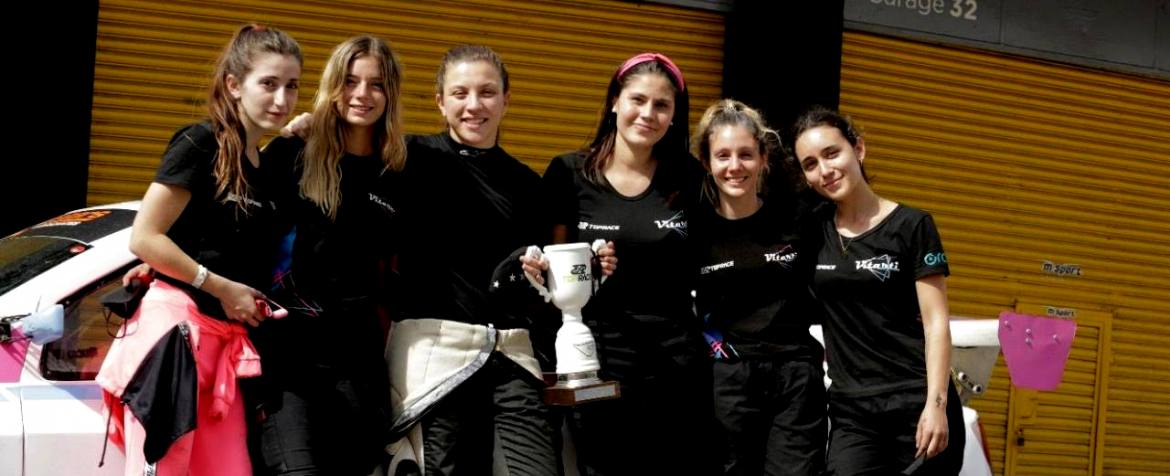 Debut con podio para el Vitarti Girls Team